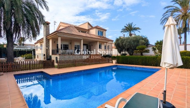 Villa - Resale - MIL PALMERAS  -
                MIL PALMERAS 