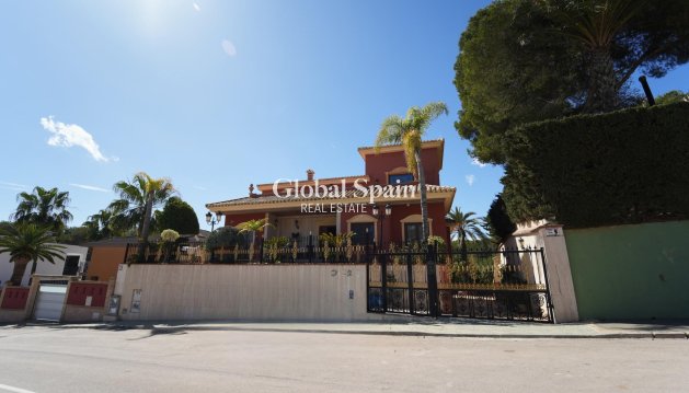 VILLA - Resale - ORIHUELA COSTA -
                CAMPOAMOR