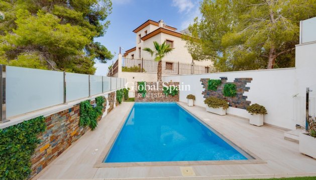 VILLA - Resale -
                ORIHUELA COSTA - KLL-04