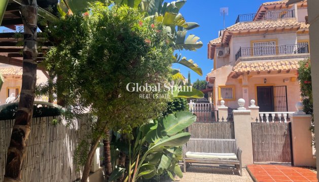 VILLA - Resale - ORIHUELA COSTA -
                La Regia