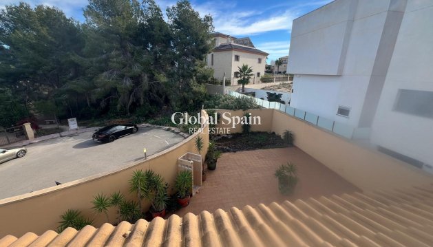 VILLA - Resale - ORIHUELA COSTA -
                VILLAMARTÍN