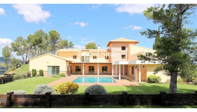 VILLA - Resale - PENÀGUILA -
                Inland