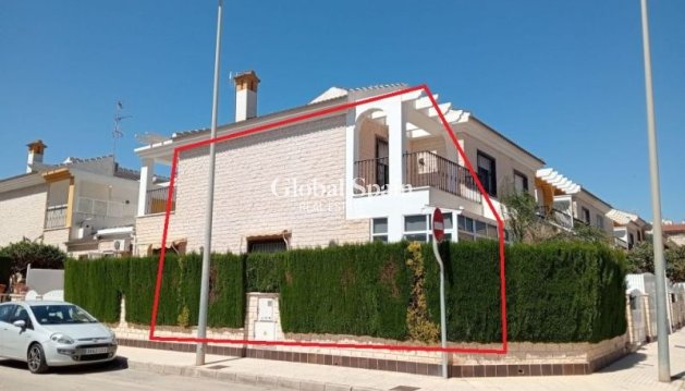 VILLA - Resale - PILAR DE LA HORADADA -
                Costa Blanca