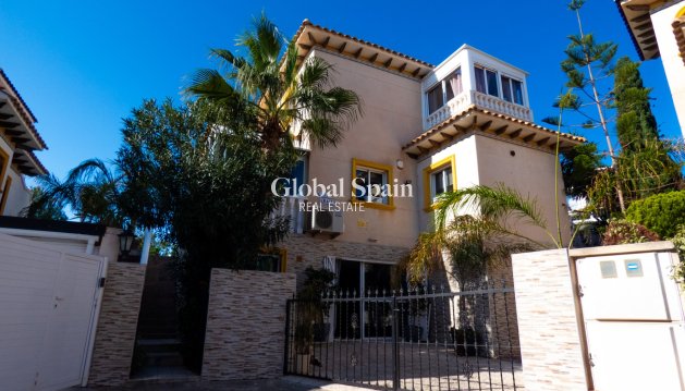 VILLA - Resale - PLAYA FLAMENCA -
                Costa Blanca
