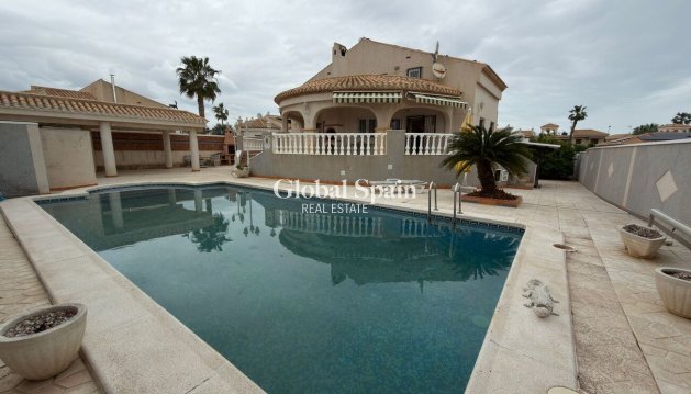 VILLA - Resale - PLAYA FLAMENCA -
                Costa Blanca