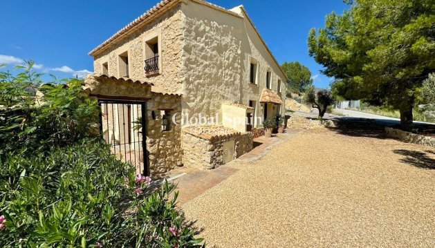 VILLA - Resale - RELLEU -
                Inland