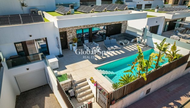 VILLA - Resale - ROJALES -
                ROJALES