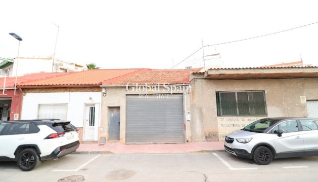 Villa - Resale - TORREVIEJA -
                Acequion