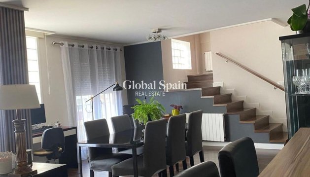 VILLA - Resale - TORREVIEJA -
                Centro - Muelle Pesquero