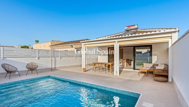 VILLA - Resale - TORREVIEJA -
                El Chaparral