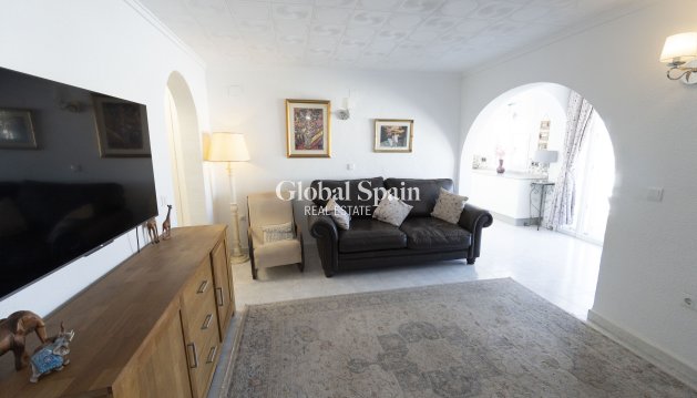 Villa - Resale - TORREVIEJA -
                San Luis