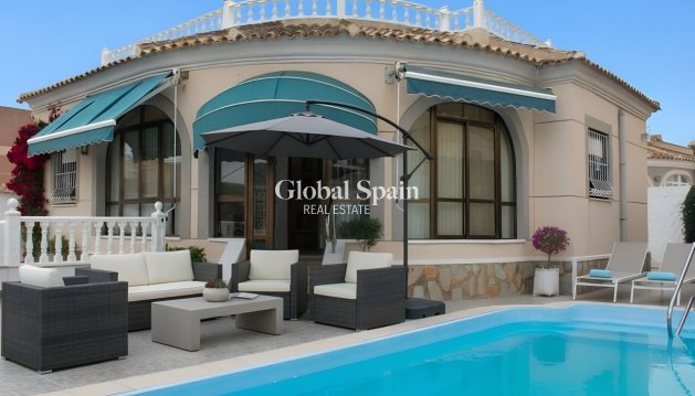 VILLA - Resale - TORREVIEJA -
                Torrevieja