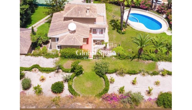 Villa - Resale - VILLAMARTÍN -
                VILLAMARTÍN