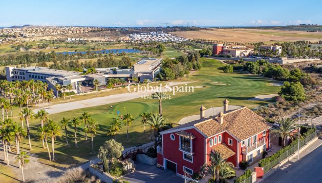 Villa - Revente - ALGORFA -
                La Finca Golf