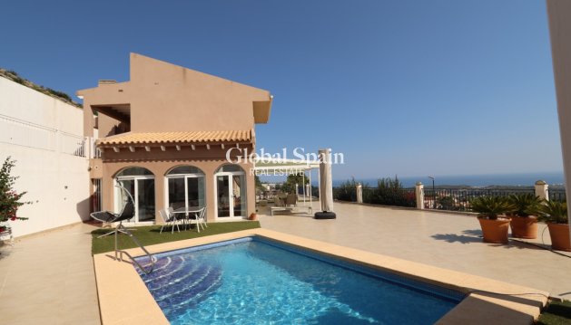 VILLA - Revente - ALTEA -
                Costa Blanca