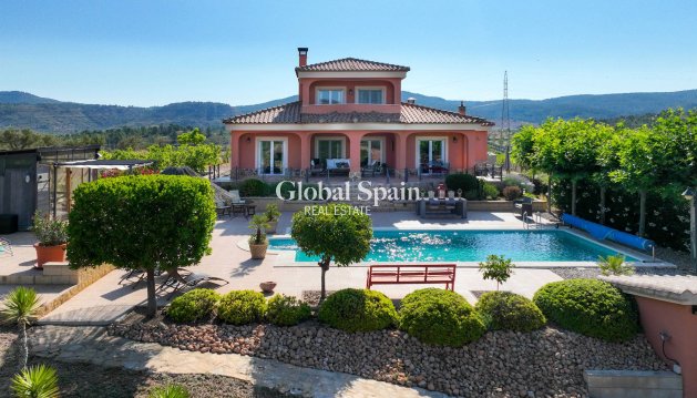 Villa - Revente -
                Ayora - HSIP-24657