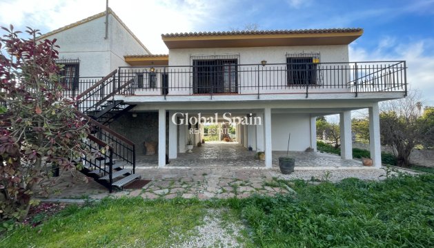 VILLA - Revente - BENEJÚZAR -
                Inland