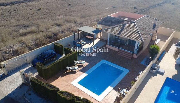 VILLA - Revente - CAÑADA DEL TRIGO -
                Inland