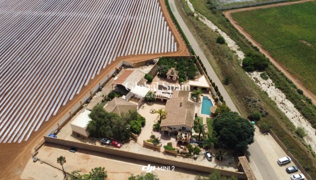 VILLA - Revente - CARTAGENA -
                Costa Calida