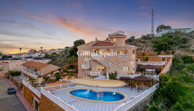 VILLA - Revente - CIUDAD QUESADA -
                CIUDAD QUESADA
