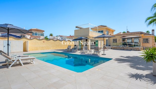 VILLA - Revente - CIUDAD QUESADA -
                CIUDAD QUESADA
