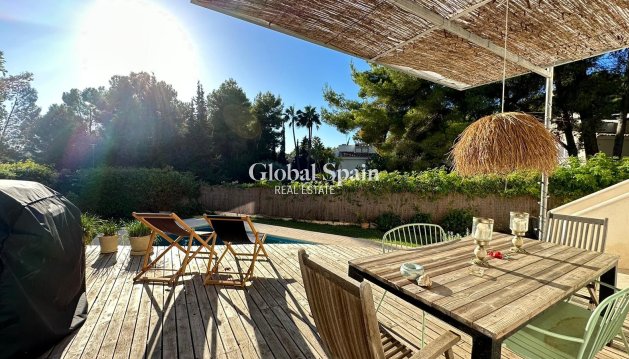 VILLA - Revente -
                COSTA DE LA CALMA - ML010