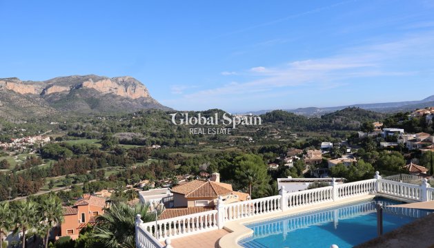 VILLA - Revente - DENIA -
                Inland
