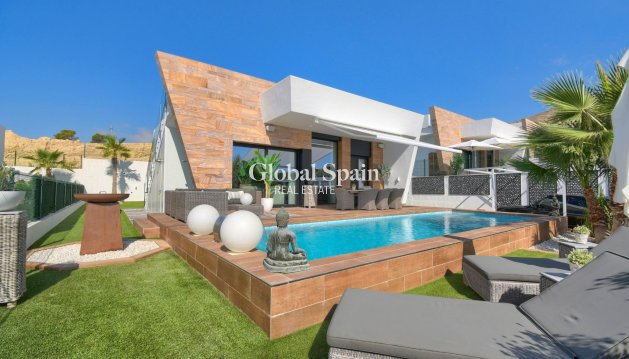 VILLA - Revente - FINESTRAT -
                FINESTRAT
