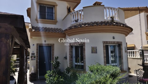 VILLA - Revente - GUARDAMAR DEL SEGURA -
                GUARDAMAR DEL SEGURA