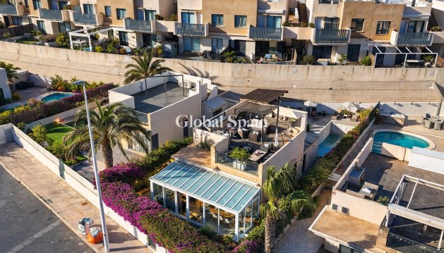 VILLA - Revente - LA ZENIA -
                Costa Blanca