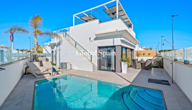 VILLA - Revente - LOS ALCÁZARES -
                LOS ALCÁZARES