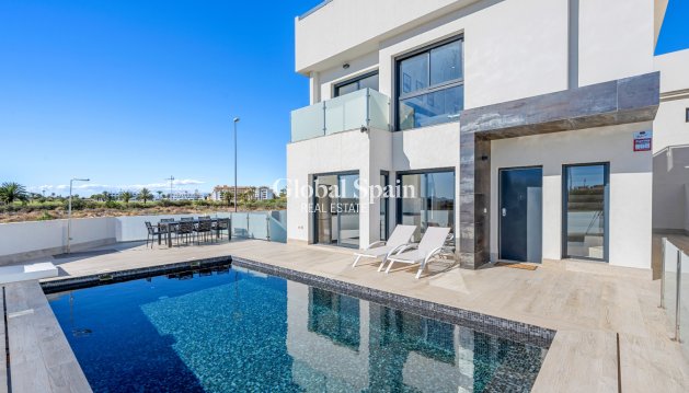 Villa - Revente - Los Alcazares -
                Serena Golf