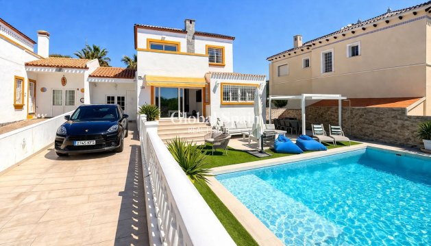 VILLA - Revente - LOS DOLSES -
                Inland