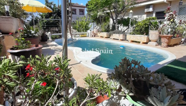 VILLA - Revente - ORIHUELA COSTA -
                Costa Blanca