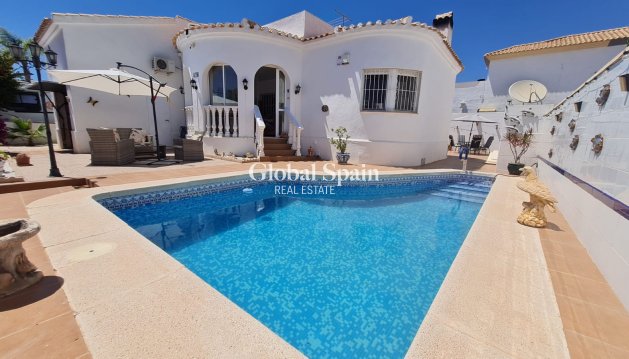 VILLA - Revente - ORIHUELA COSTA -
                Costa Blanca