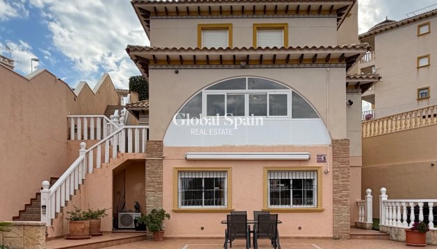 VILLA - Revente - ORIHUELA COSTA -
                Costa Blanca