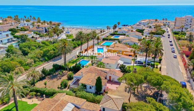 Villa - Revente -
                ORIHUELA COSTA - ES-61161