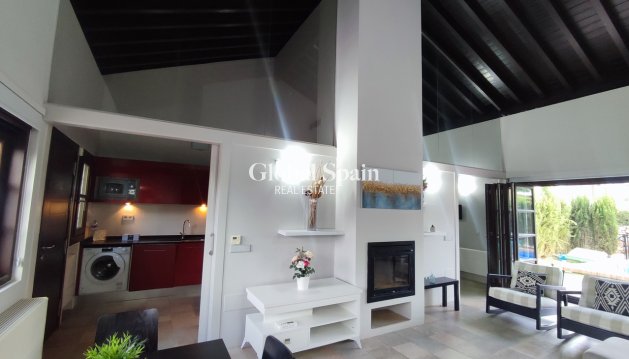 VILLA - Revente - PERALEJA GOLF -
                Inland