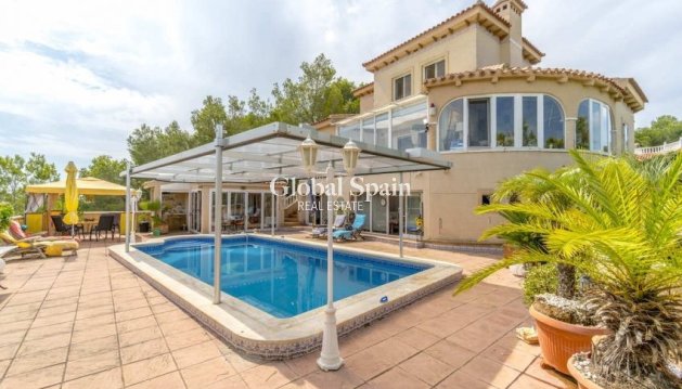VILLA - Revente - PINAR DE CAMPOVERDE -
                Inland