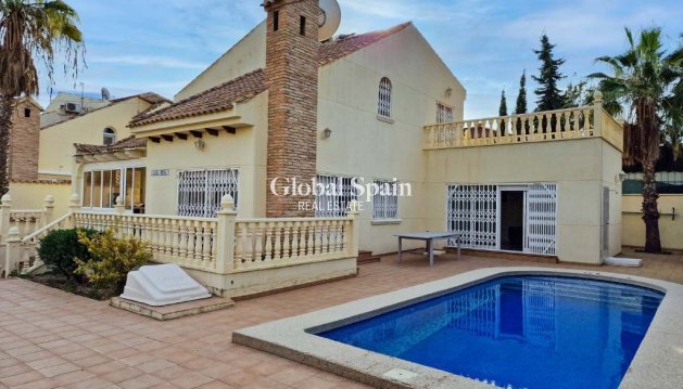 Villa - Revente - PLAYA FLAMENCA -
                PLAYA FLAMENCA