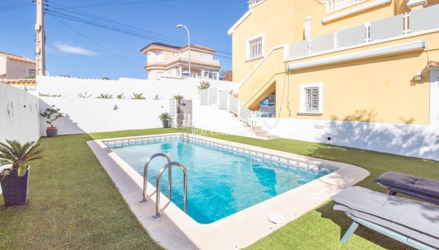VILLA - Revente - SAN MIGUEL DE SALINAS -
                Blue Lagoon - El Galan