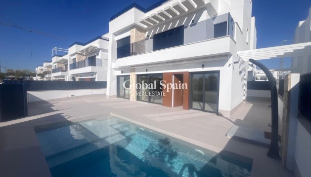 VILLA - Revente - TORRE PACHECO -
                Inland