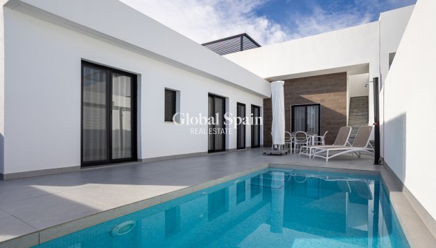VILLA - Revente - TORRE PACHECO -
                Inland
