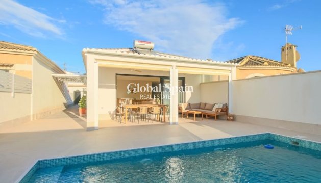 VILLA - Revente - TORREVIEJA -
                Costa Blanca