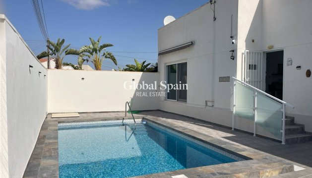Villa - Revente - TORREVIEJA -
                San Luis