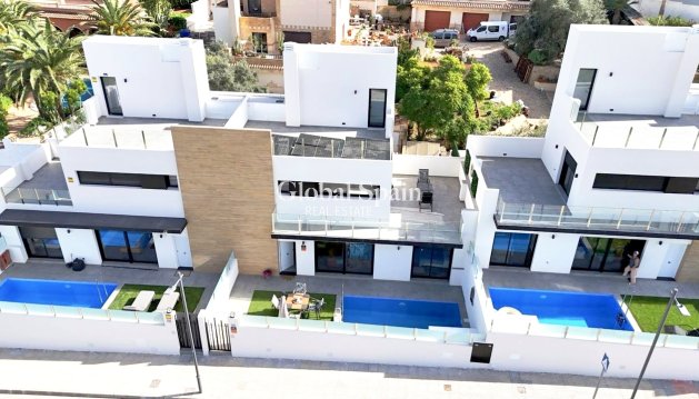 VILLA - Revente - VILLAMARTÍN -
                Costa Blanca