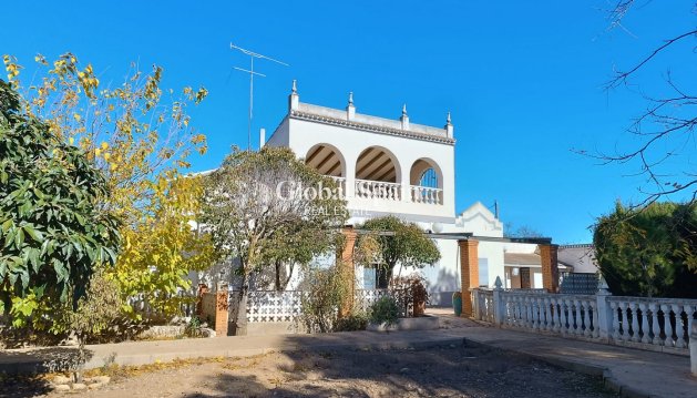 VILLA - Revente - YECLA -
                Inland