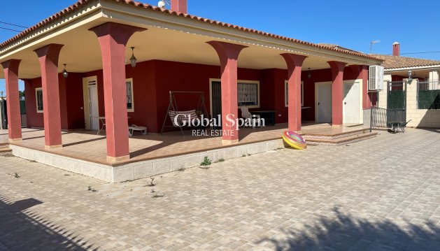 VILLA - Venta - ALBATERA -
                Inland