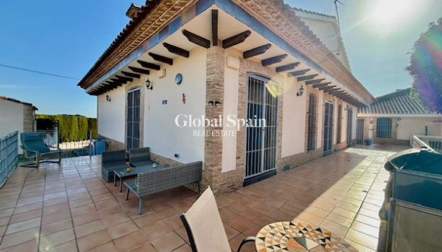VILLA - Venta - AVILESES -
                Inland