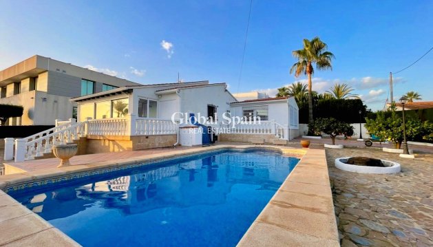 VILLA - Venta -
                BENIDORM - GSR-72455